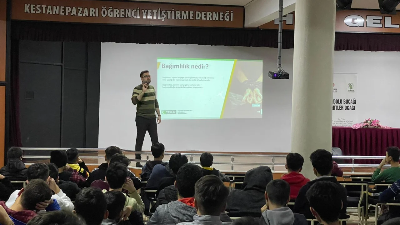 Kestanepazarı’nda “Bağımlılık ve Sigara Bağımlılığı İle Mücadele” Semineri Düzenlendi