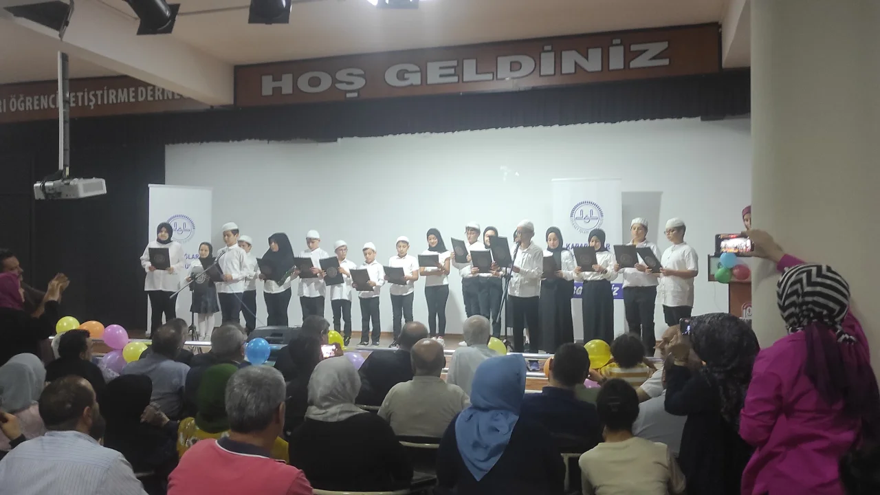 Kestanepazarı Hacı Ahmet Dayhan Kur’an Kursu İlk Mezunlarını Verdi