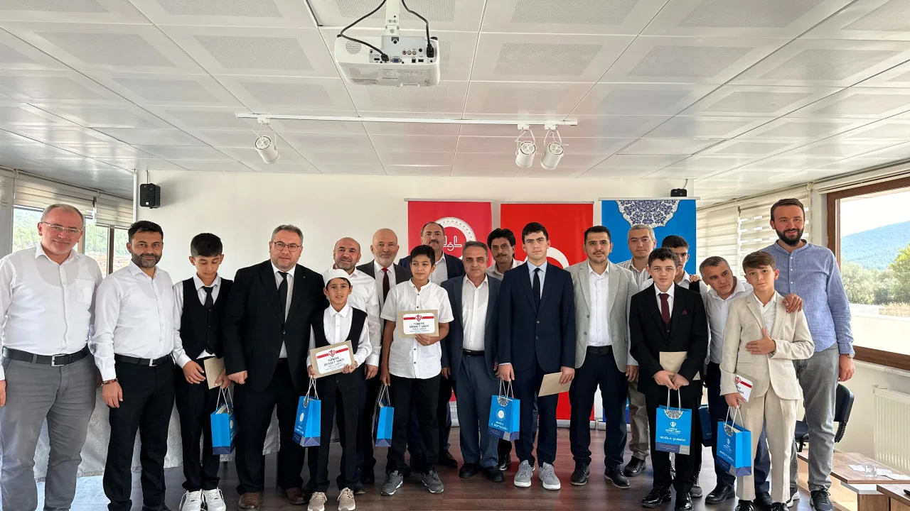 Kestanepazarı Hafızlıkta Zirveyi Kimseye Bırakmıyor