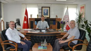 Menderes İlçe Milli Eğitim Müdürlüğü’ne Atanan Yusuf Yılmaz’ı Makamında Ziyaret Ederek, Tebrik Ettik
