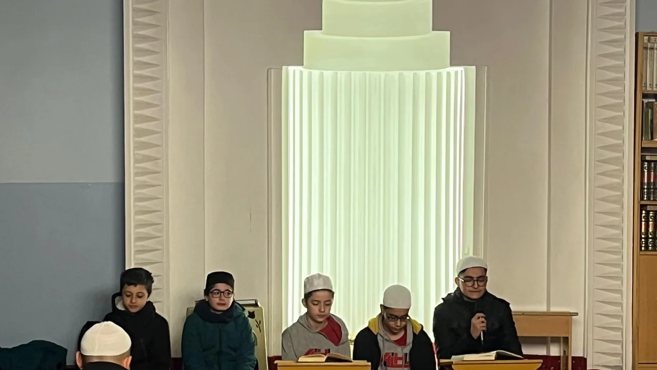 Üç Ayların Başlangıcında Sabah Namazı Buluşması