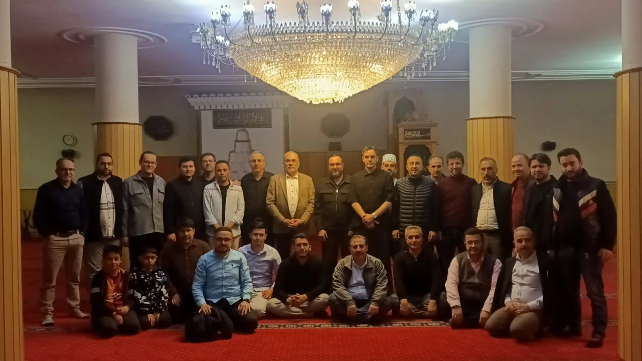 Kestanepazarı Mezunları "Geleneksel Sahur Buluşmasında" Biraraya Geldi