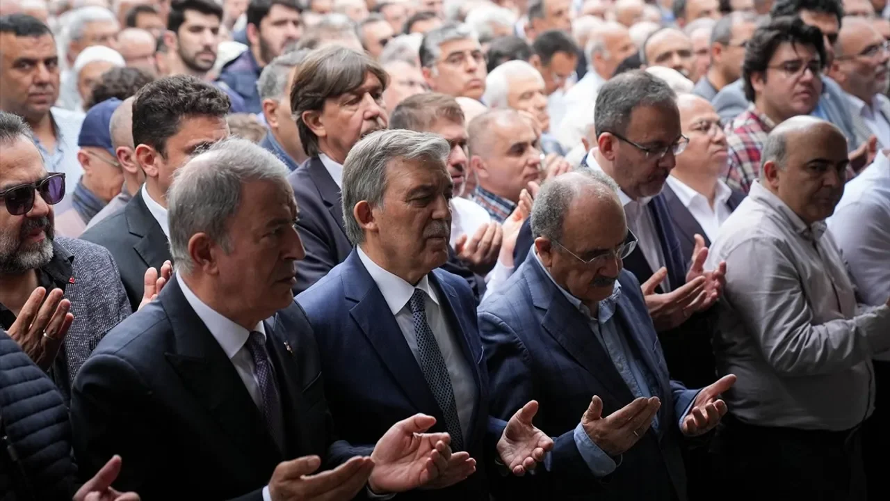 Prof. Dr. Ahmet Tahir Satoğlu Son Yolculuğuna Uğurlandı