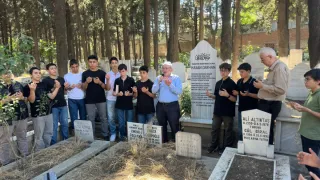 Başkan Hasan Dayhan Kabri Başında Dualarla Anıldı