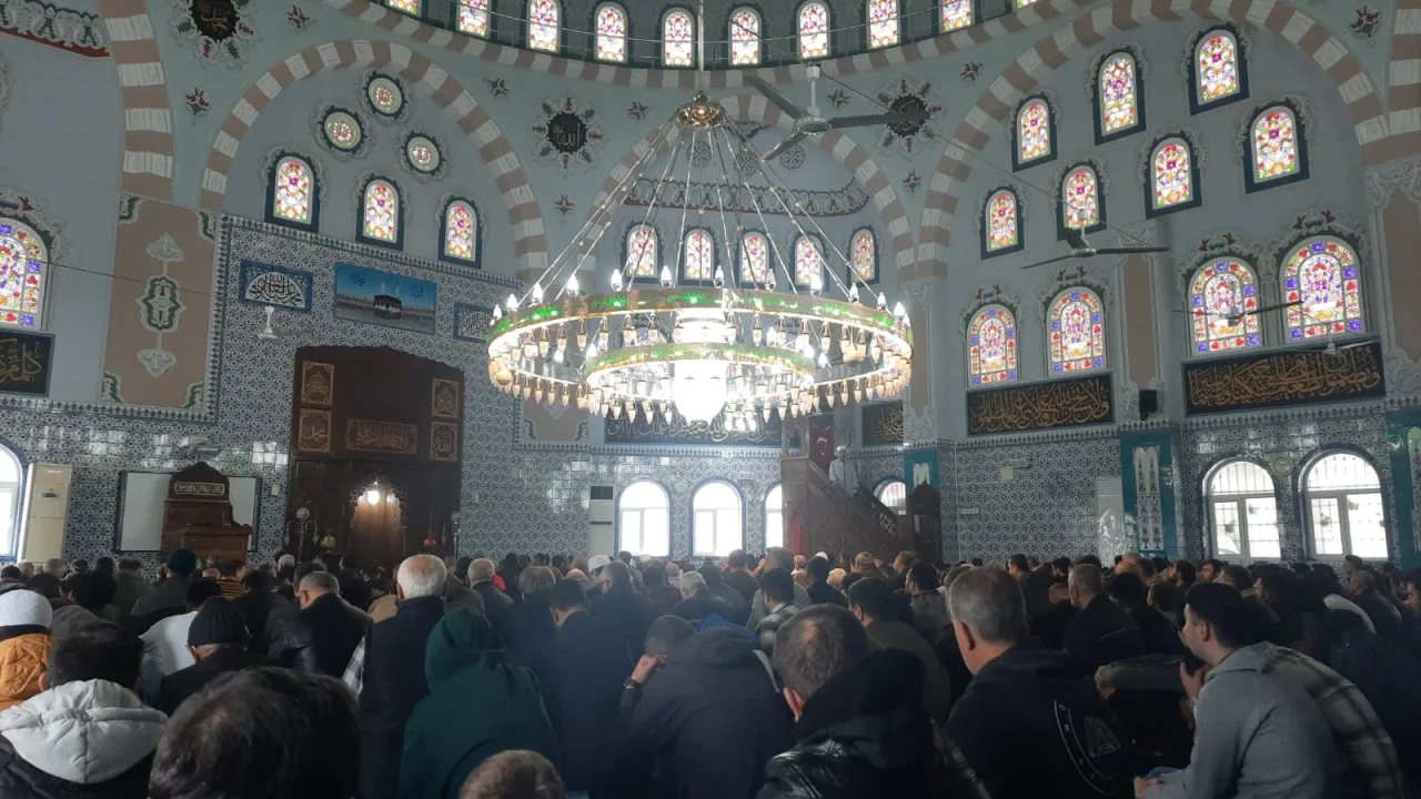 Buca Müftülüğü Kurtuluş Camii’nde Kur’an Ziyafeti