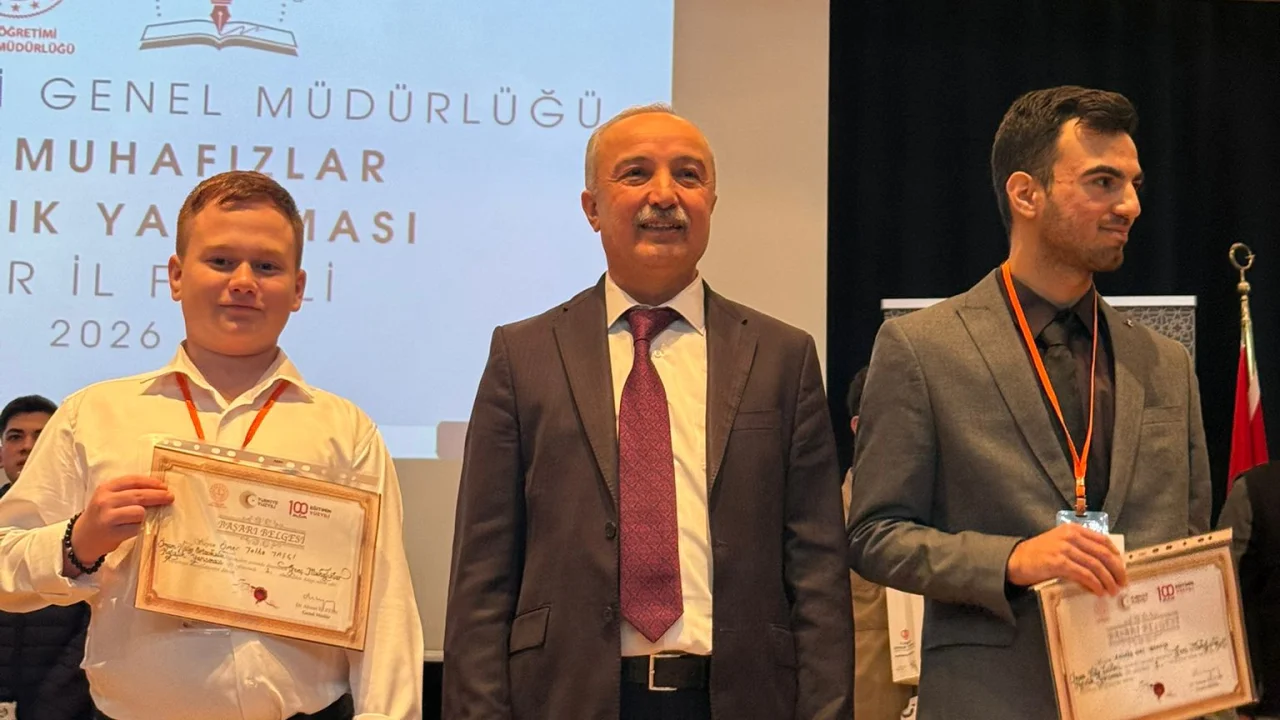 İzmir’in Genç Muhafızları Kestanepazarı’ndan: Bölge Finallerine İki Birinci!