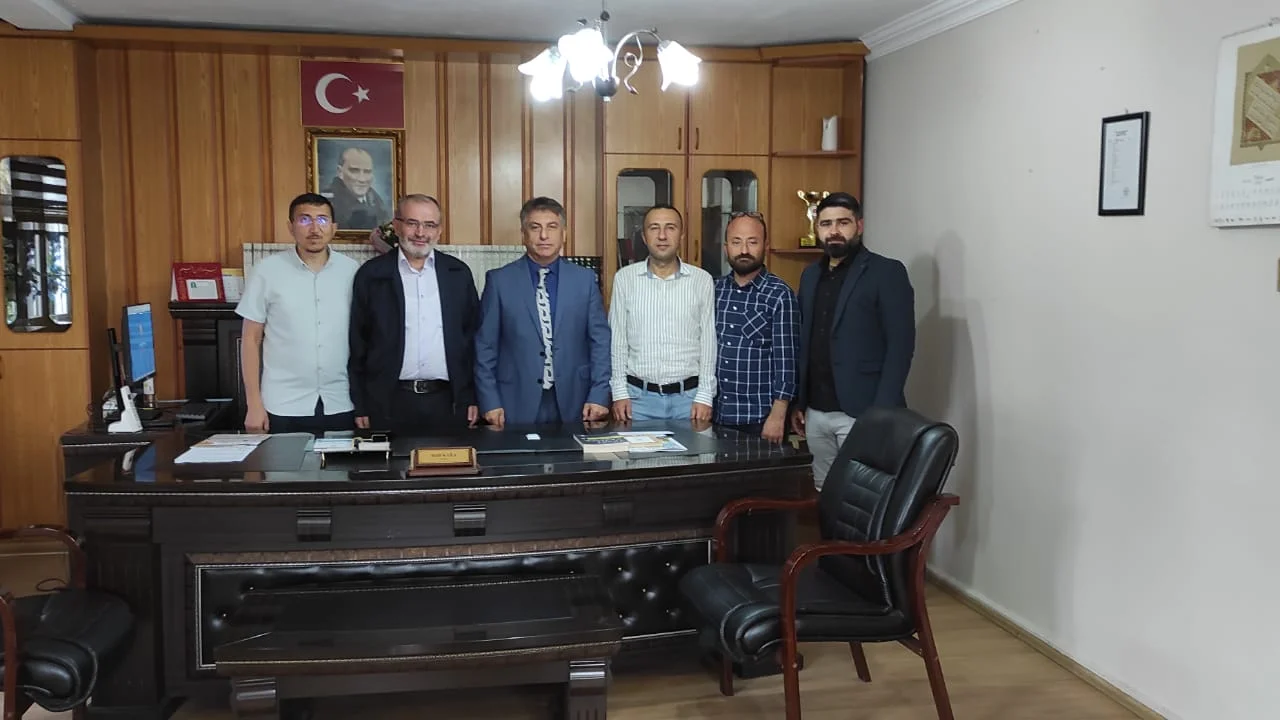 Kula Müftüsü Halil Kara Hocamızı Makamında Ziyaret Ettik