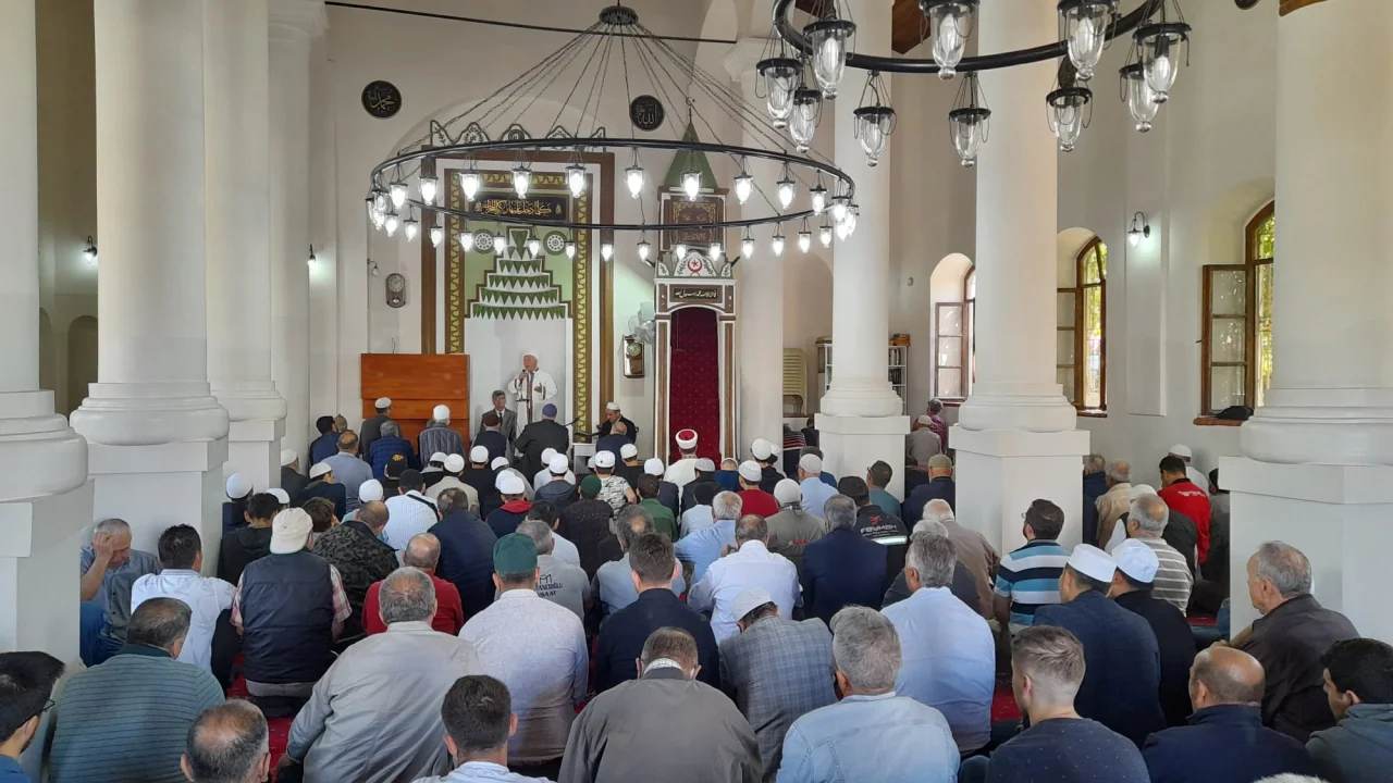 Mevlidi Nebi, Camiler ve Din Görevlileri Haftası Münasebetiyle Aliağa'da Kur'an Ziyafeti Yapıldı