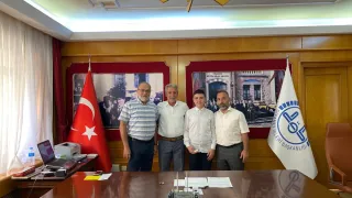 Konak İlçe Müftümüz Uğur Kocabaş’dan Türkiye Birincisi Olan Öğrencimize Tebrik