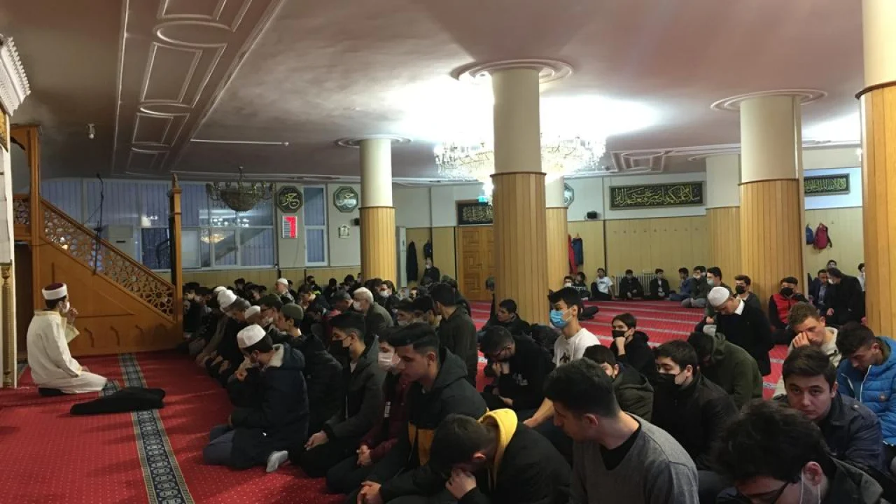 İzmir’in Fethi Kutlamaları Kapsamında Sabah Namazı’nda Buluştular