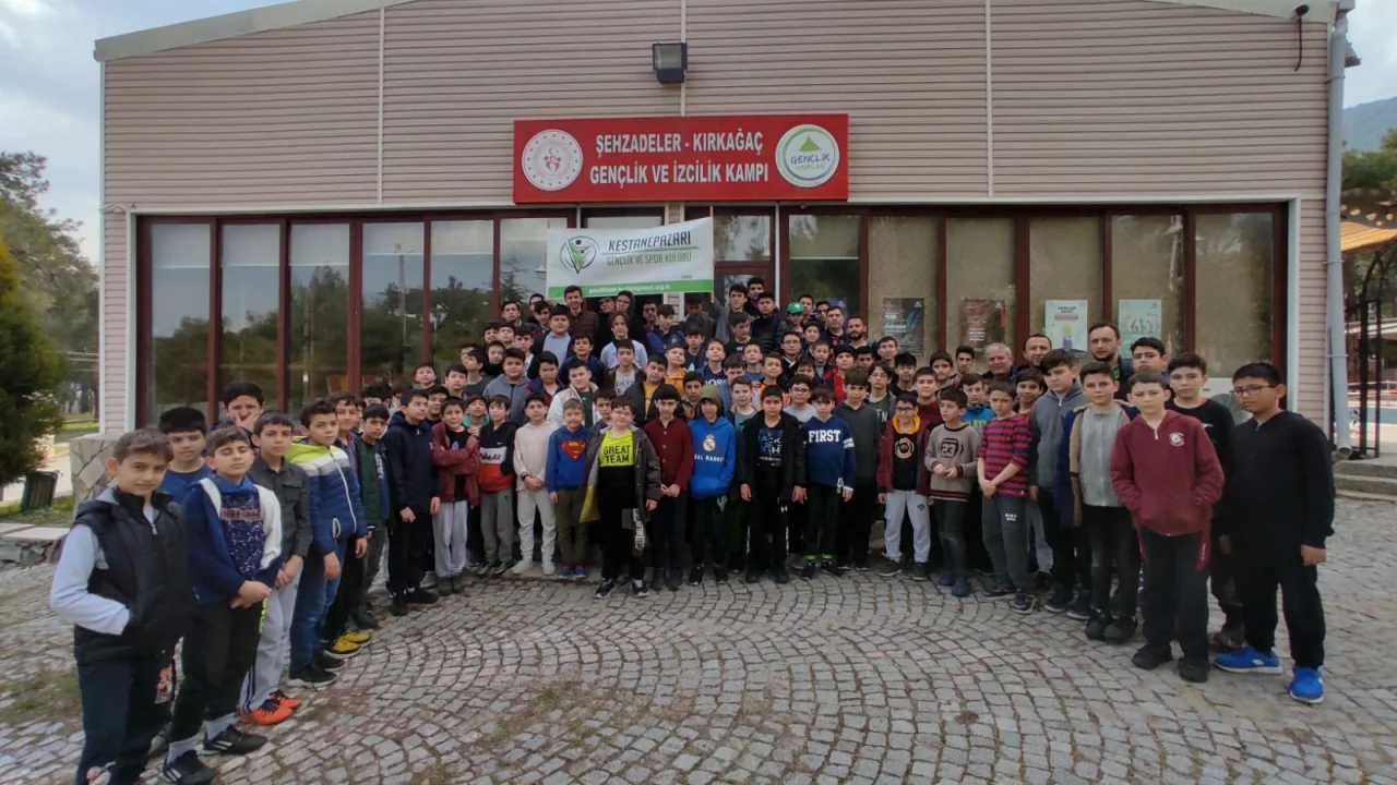 Hafızlık Öğrencileri Gençlik ve Spor Bakanlığı Tesislerinde Kamp Yaptı