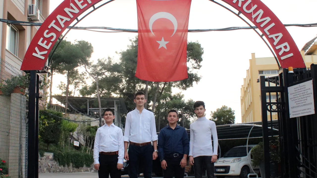 Kur’an Eğitimi’nde Dört Dörtlük Başarının Adresi Kestanepazarı