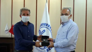 Başkan Dayhan Konak Müftüsü Kocabaş’a Hayırlı Olsun Ziyaretinde Bulundu