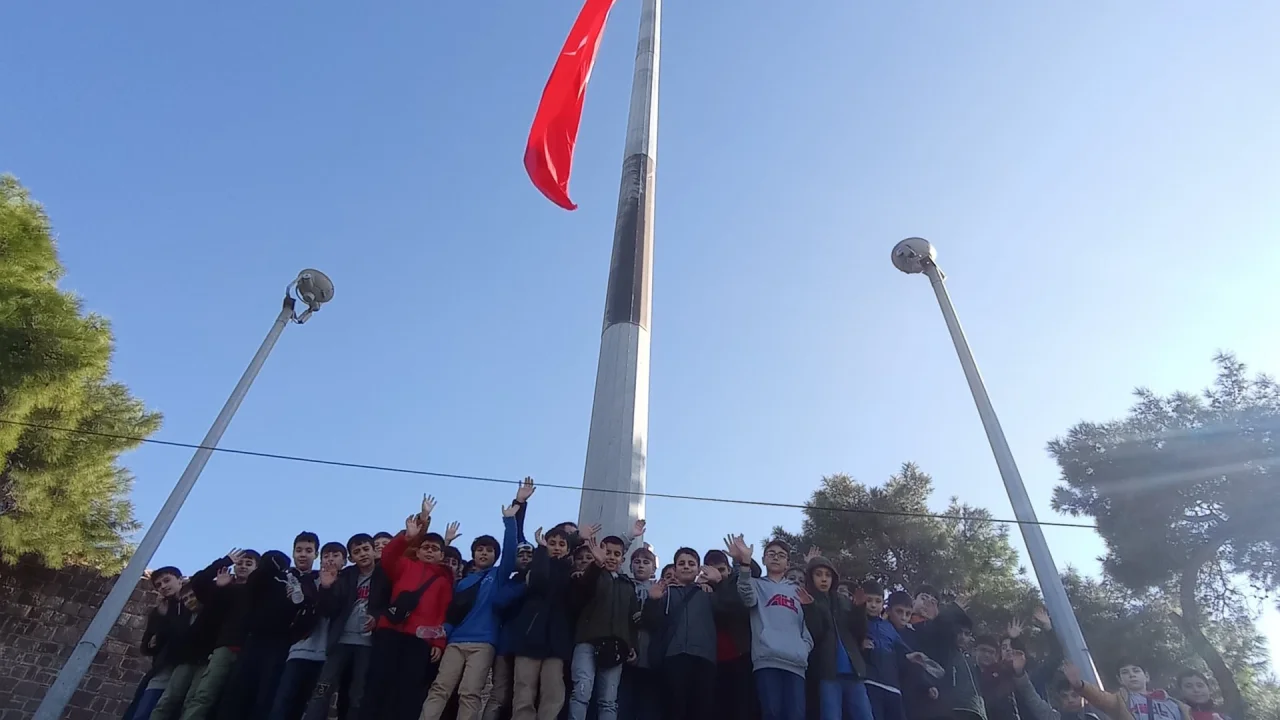 Öğrencilerimiz Oyun ve Oyuncak Müzesi ile Agora ve Kadifekale’yi Gezdi
