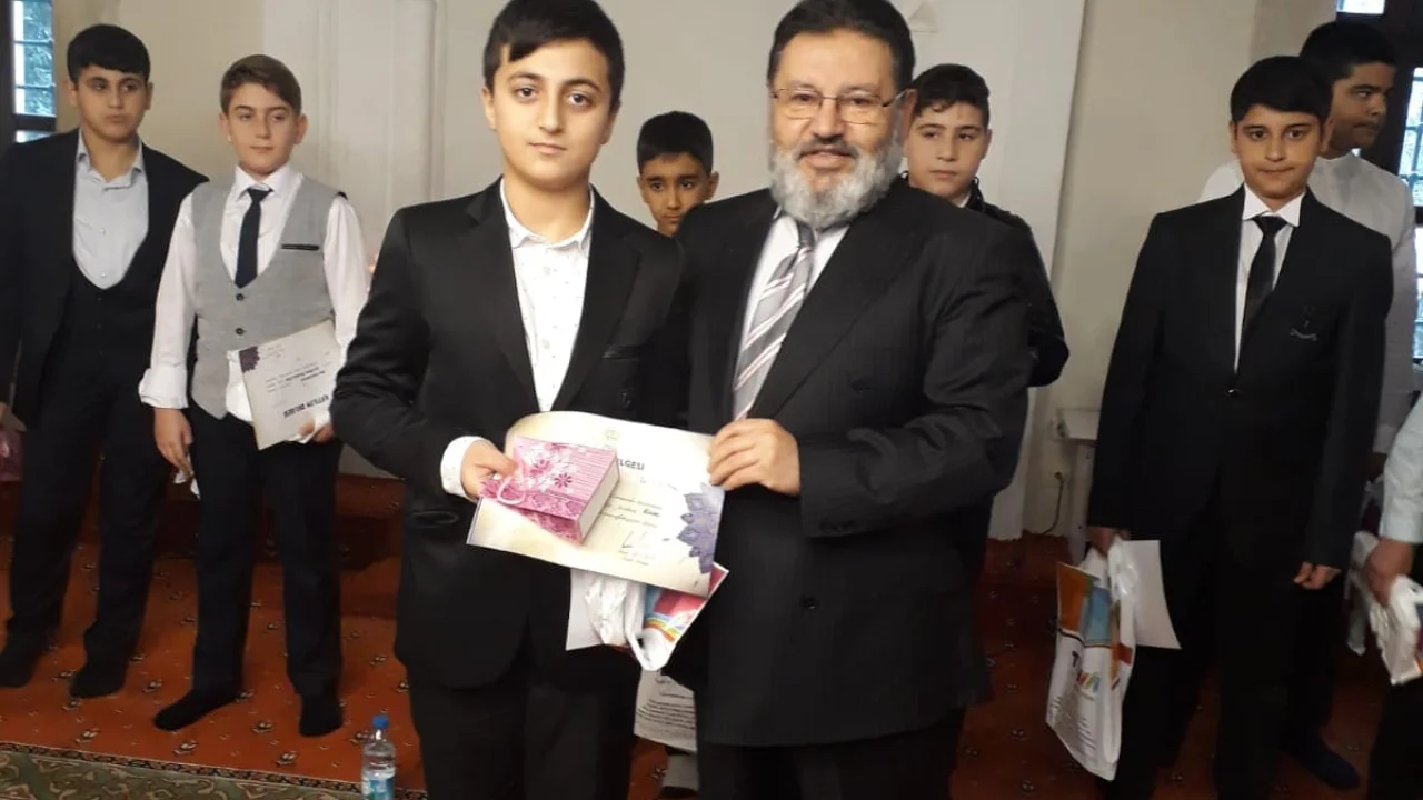 Güzel Ezan Okuma’da Üst Üste Üçüncü Kez İzmir Birincisiyiz