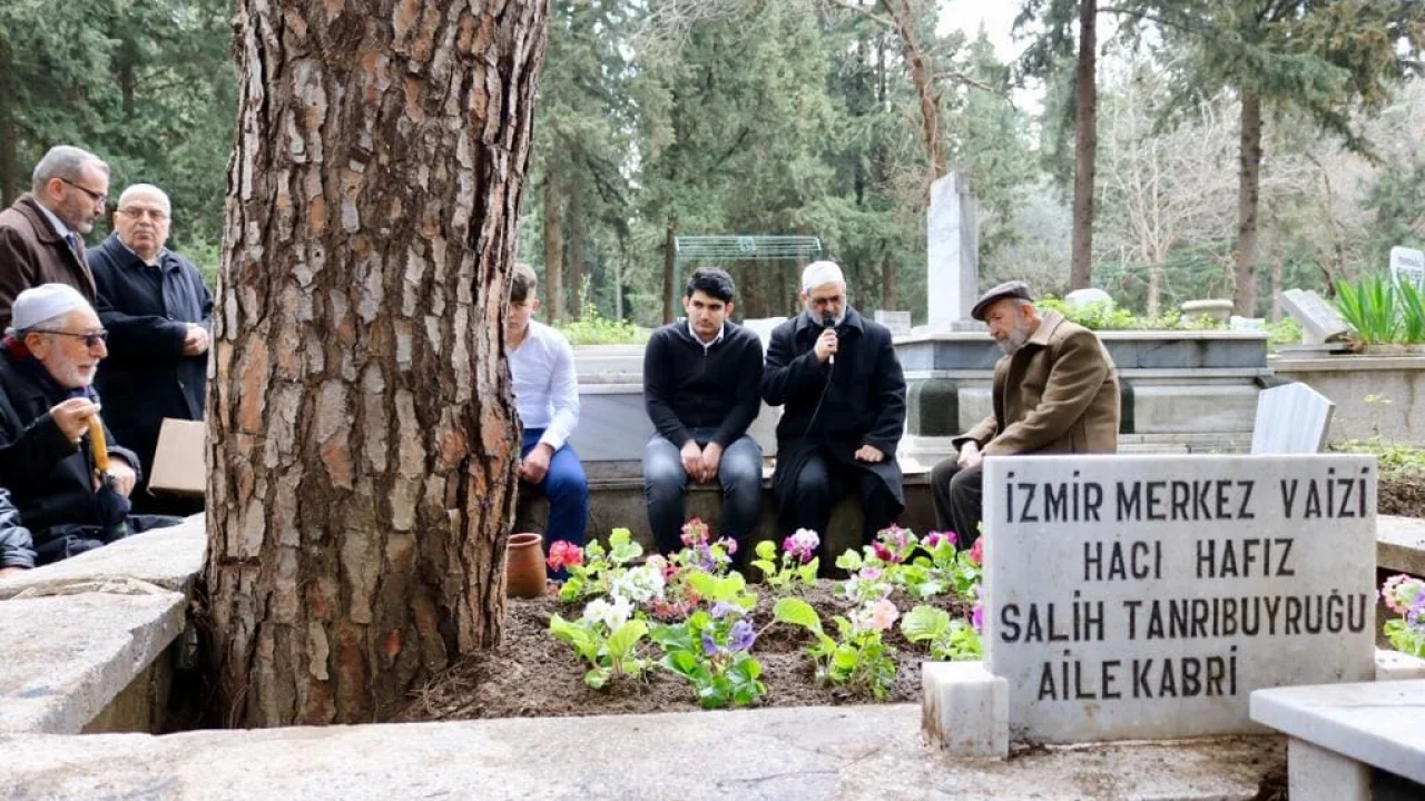 Kurucumuz ve İlk Hocamız Tanrıbuyruğu’nu Dualarla Andık