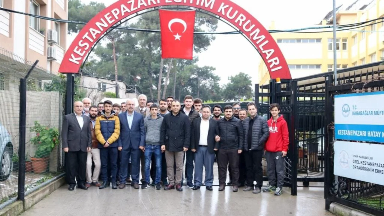 Öğrencilerimiz Umre Ziyaretiyle Ödüllendirildi