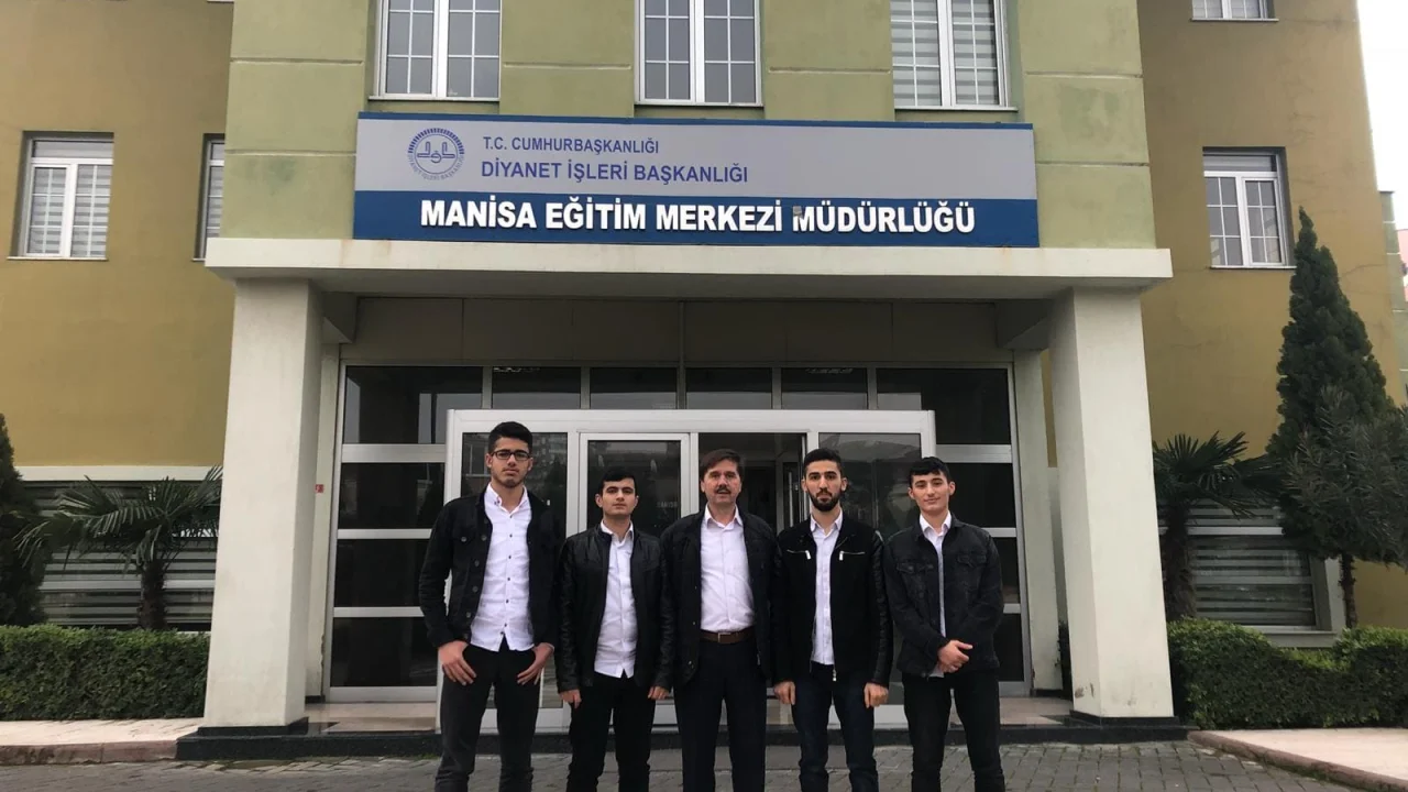 2019’un İlk Hafızları Belge Almaya Hak Kazandı
