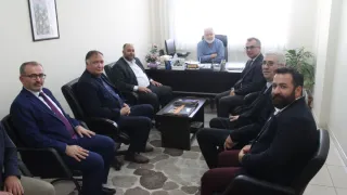 Menderes Kaymakamı Bahri Tiryaki Kestanepazarı’nı Ziyaret Etti