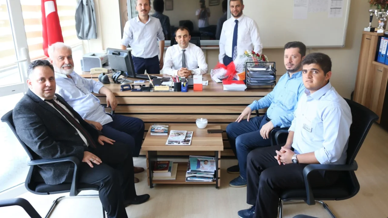 Başkan Akın ve Yönetim Kurulu Yeni Eğitim Öğretim Yılında Başarılar Diledi
