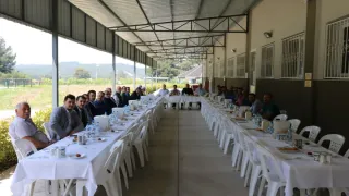 Kestanepazarı Ailesi Bahar Yemeği’nde Bir Araya Geldi