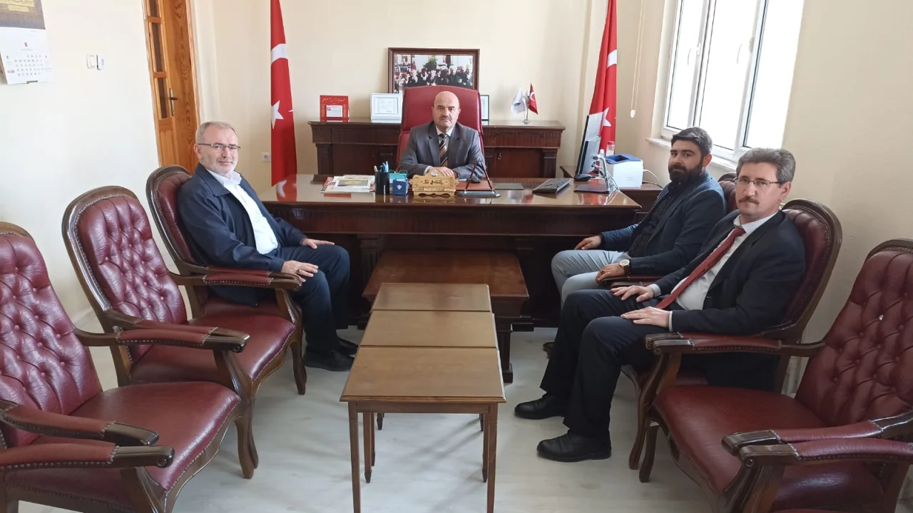 Mezunumuz Manisa Saruhanlı İlçe Müftüsü İsa Solmaz’ı Makamında Ziyaret Ettik