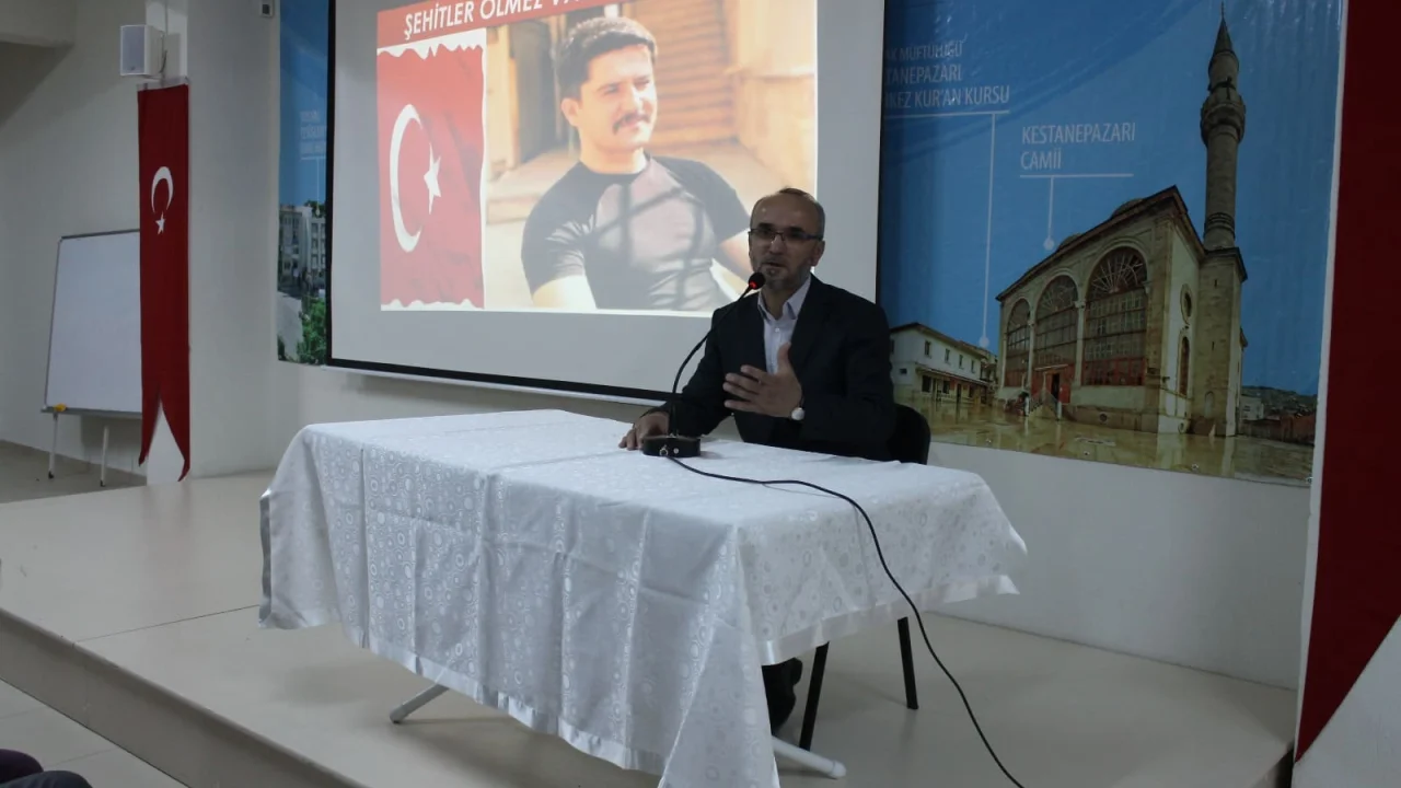 Şehit Babası İmam Kestanepazarı Hafızları ile bir araya geldi
