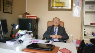 Nuri Akay Hoca Kestanepazarı'nın Önemini Ayakkabı Boyacısıyla Anlattı