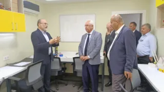 Karabağlar Belediye Başkanı Muhittin Selvitopu Kurumumuzu Ziyaret Etti.