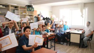 Kestanepazarı İHO Öğrencilerinin Karneleri Pekiyi