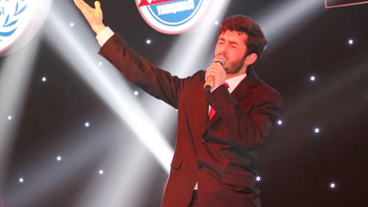 Gençlik Merkezleri Arası Şiir Okuma Yarışması İzmir Birincisi Oldu