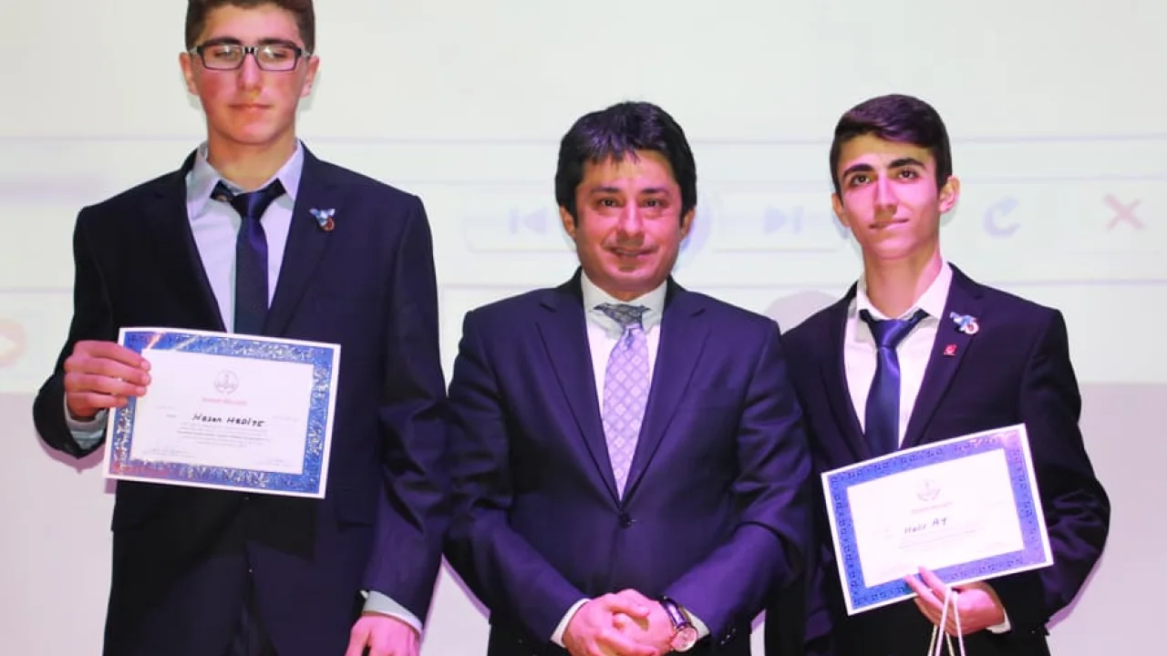 Halil Ay Kur’an’ın Genç Muhafızları Yarışmasında 1. Oldu