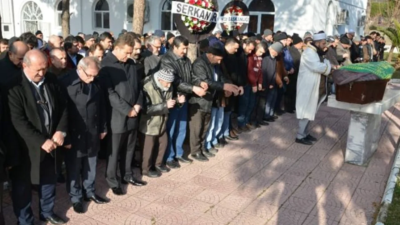 Mezunlarımızdan Mustafa Aysal'ın Annesi Vefat Etti