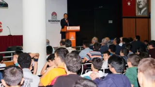 Emniyet Müdüründen Kestanepazarı öğrencilerine darbe semineri