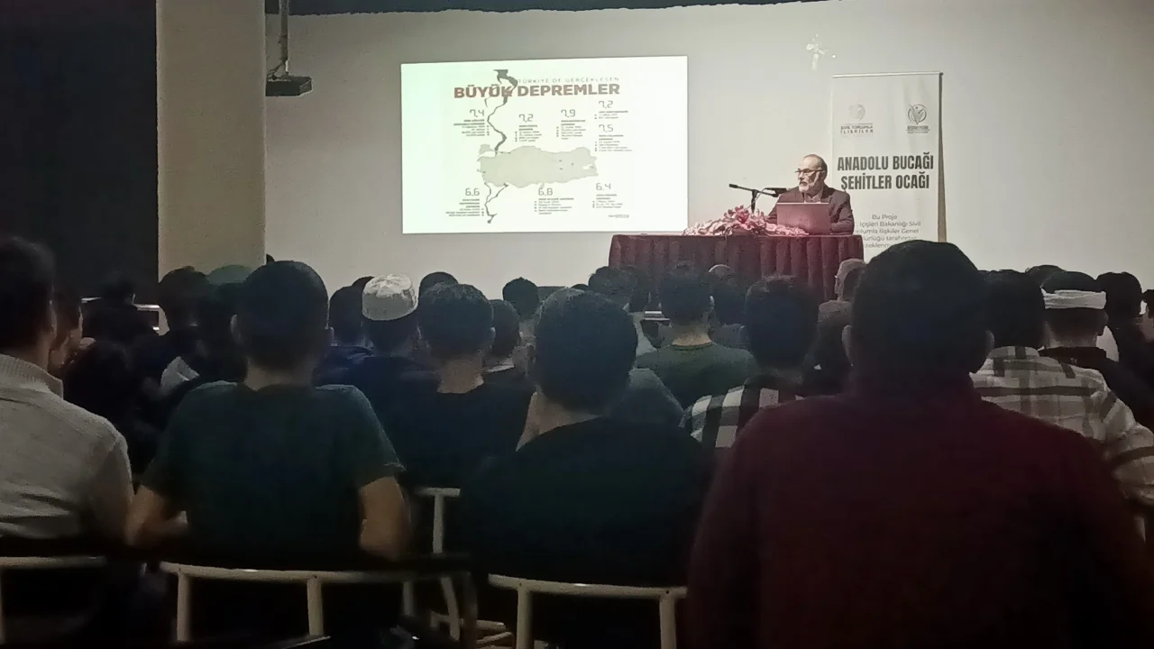 Kestanepazarı’nda “Afet Bilinci ve Deprem Semineri” Düzenlendi